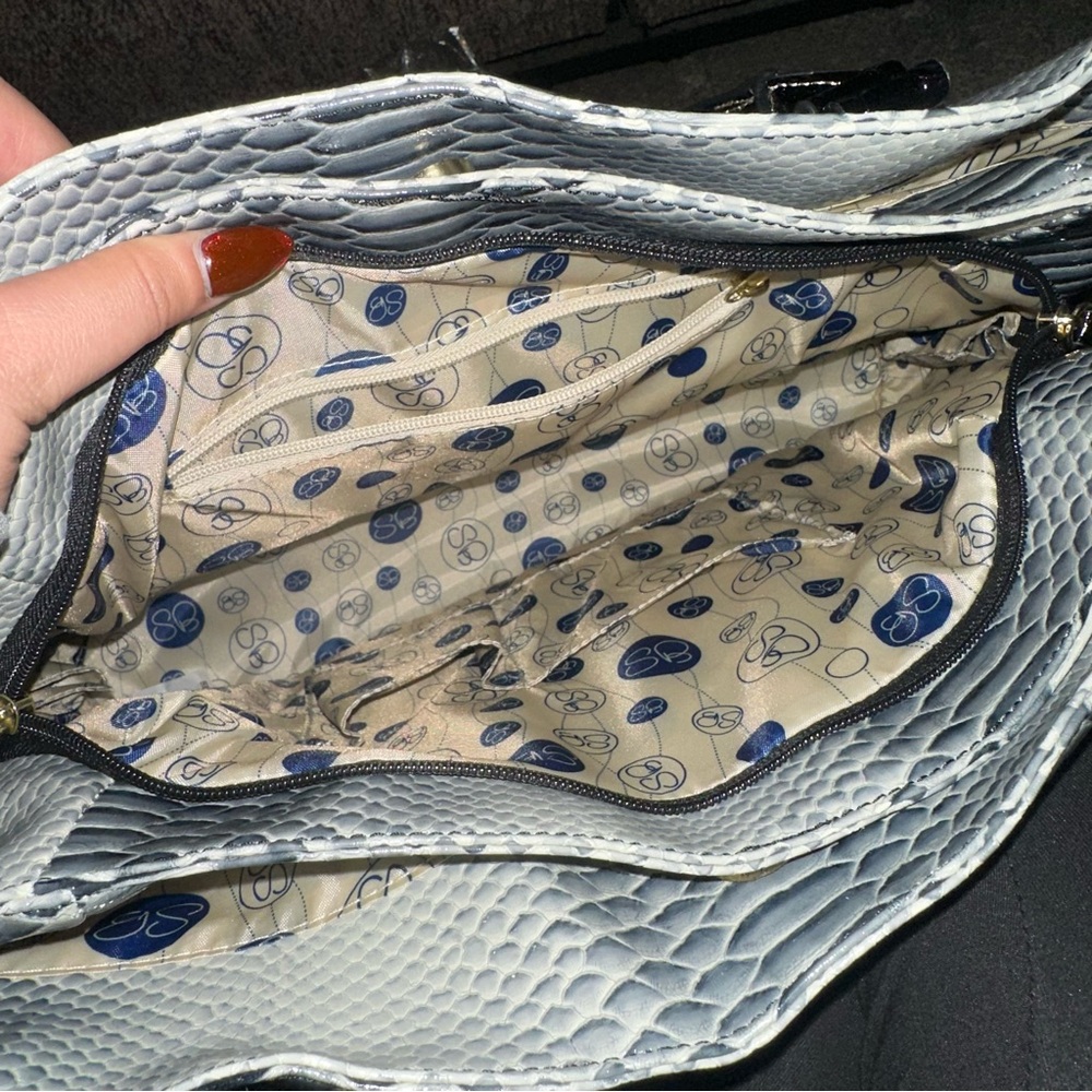 Samantha Brown Croco-Embossed Insulated Drop Bottom Tote - Picture 6 of 12